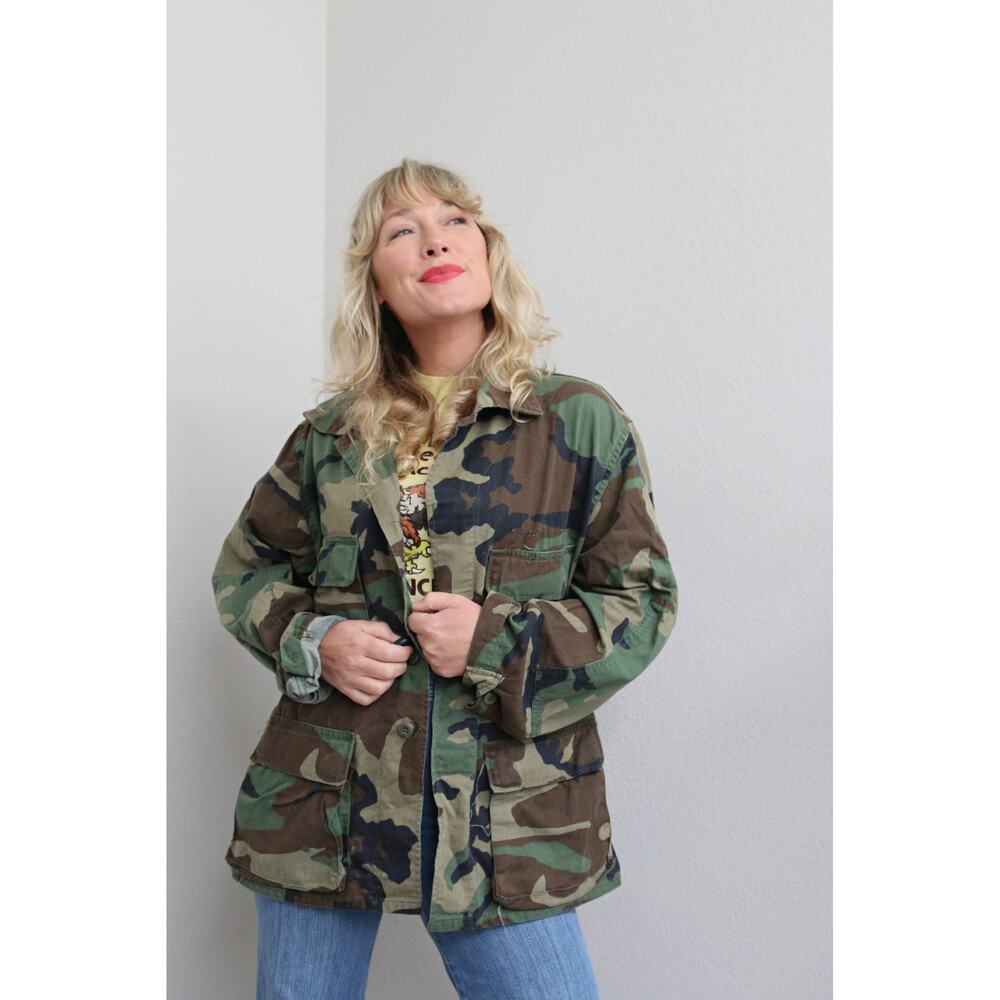 1980's Vintage Army Woodland Combat Camo Jacket ~ Women's MD LG XL ~ Men's SM MD